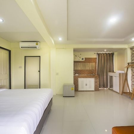 Petchsiri Room เพชรสิริรูม Ban Sai Mai Exterior photo
