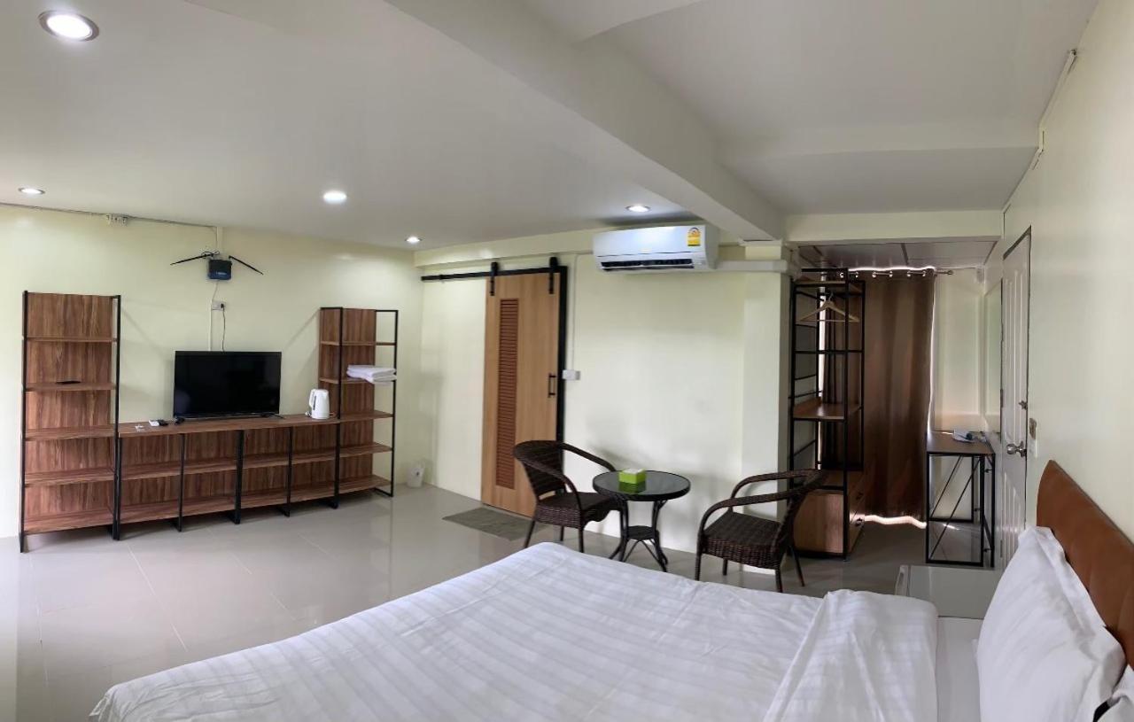 Petchsiri Room เพชรสิริรูม Ban Sai Mai Exterior photo